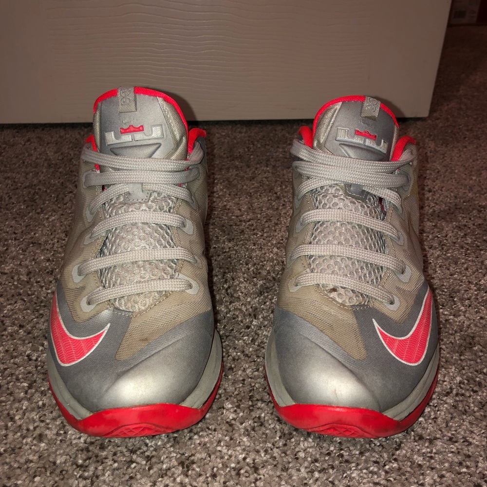 Low top Lebrons
